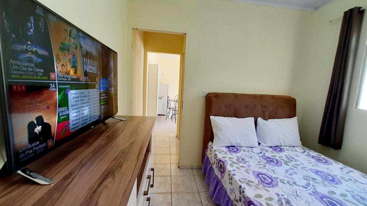 Апартаменты Hospedagensjaguariaiva Экстерьер фото
